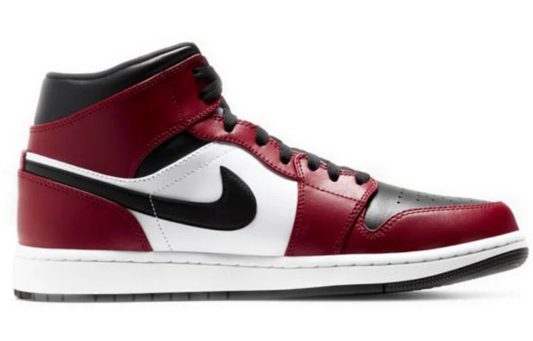 Air Jordan 1 Mid ‘Chicago Black Toe’ 554724-069