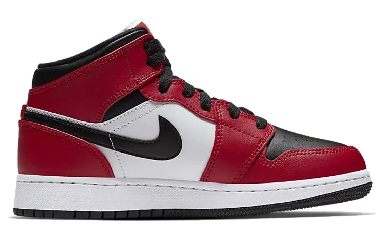 (GS) Air Jordan 1 Mid ‘Chicago Black Toe’ 554725-069
